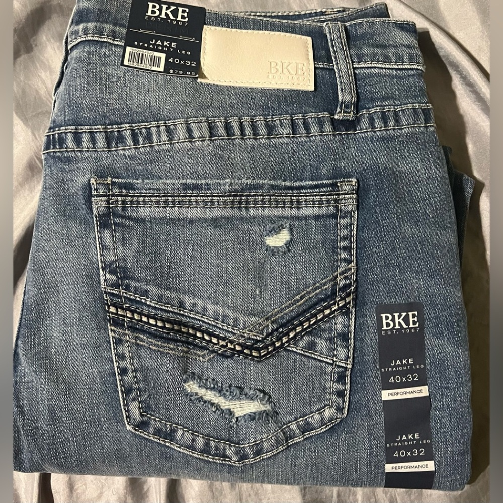 BNWT.  Mens BKE Jeans 40/32